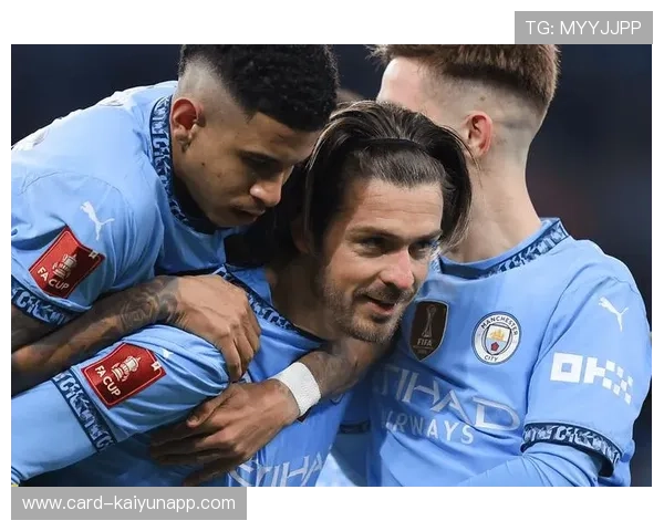 曼城格拉利什极限控球后推射破门动作连贯，尽显英超巨星风采